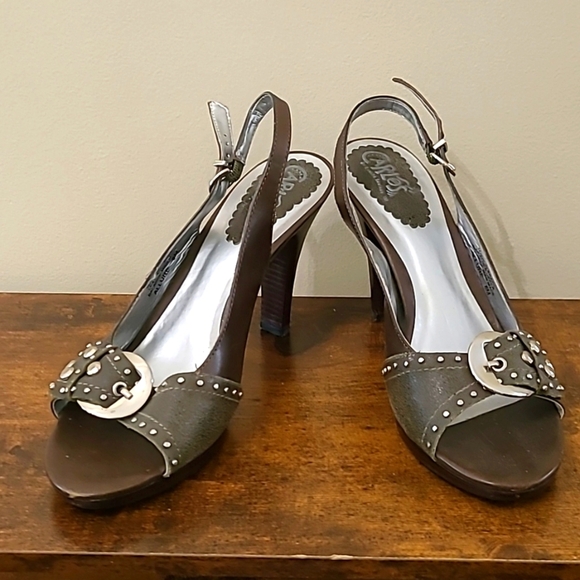 Carlos Olive Green Open-Toe sling back heels with silver hardware size 8 - Picture 1 of 10